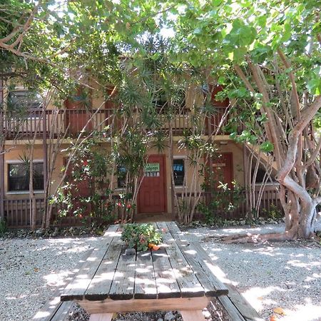 Ed & Ellen'S Lodgings Key Largo Motel Exterior photo